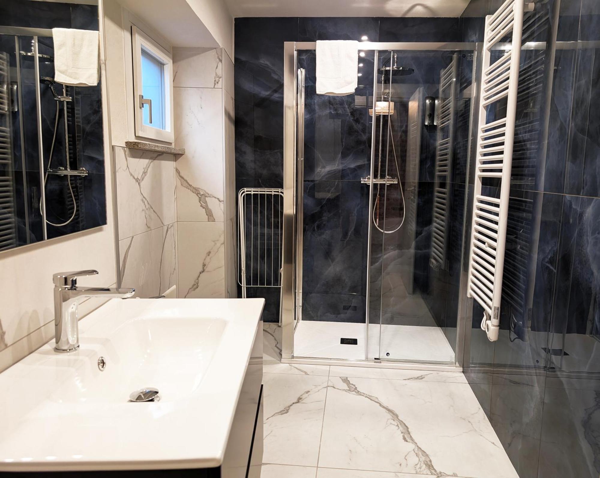 Le Torri Loft Apartment Фоссано Экстерьер фото