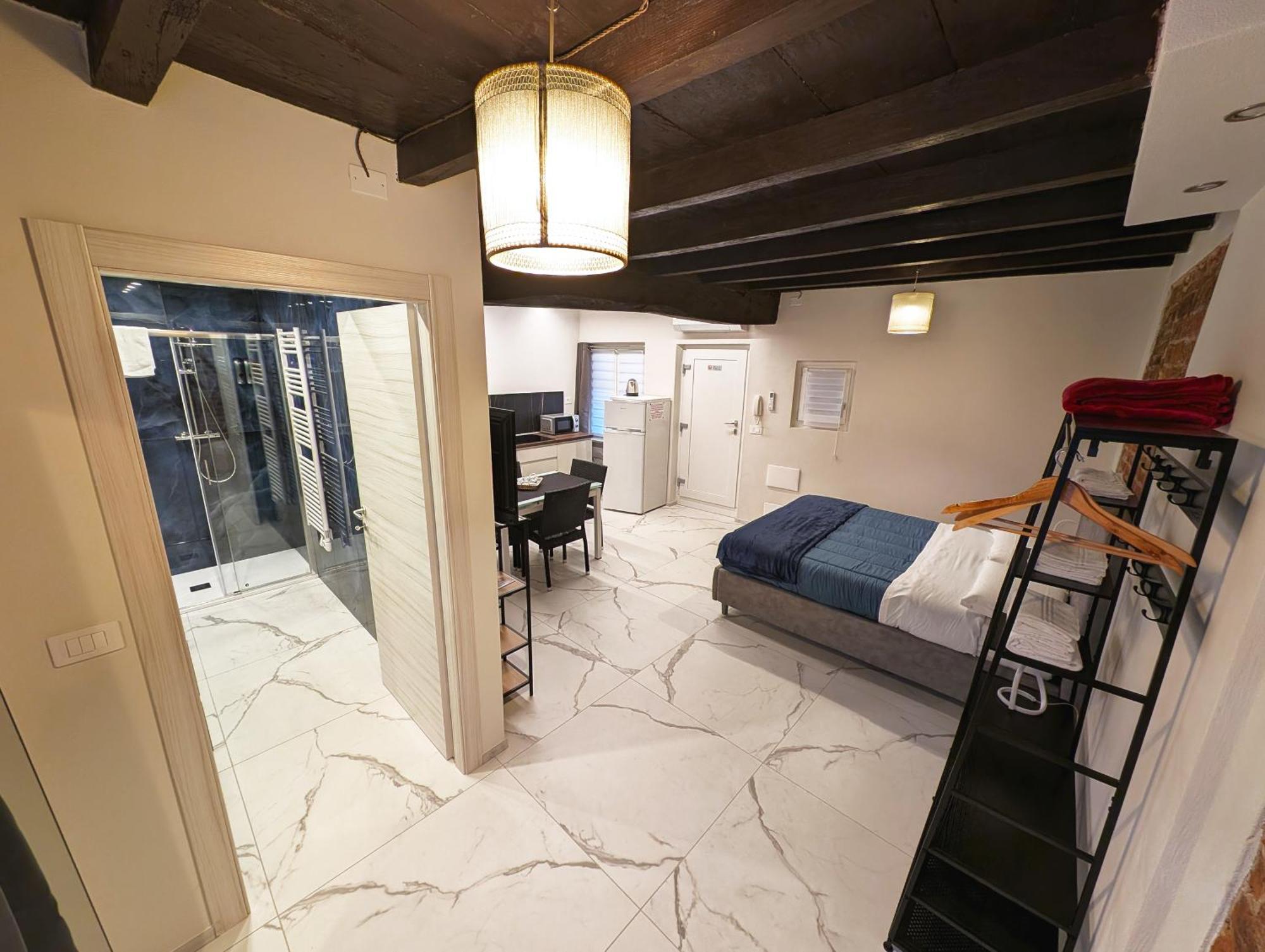 Le Torri Loft Apartment Фоссано Экстерьер фото